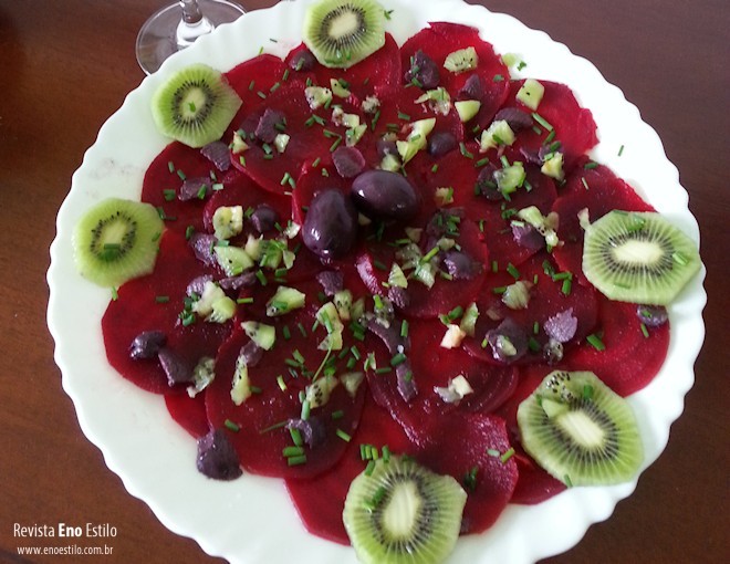 Carpaccio de beterraba e vinho na revista Eno Estilo