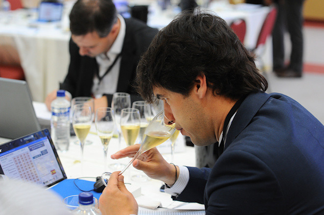 concurso-internacional-de-vinhos-do-brasil