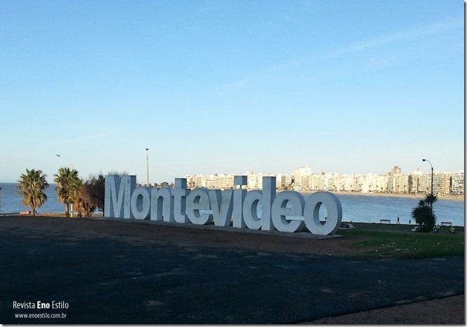 Praticamente o cartão da bela capital - Enoturismo no Uruguai - Montevidéu